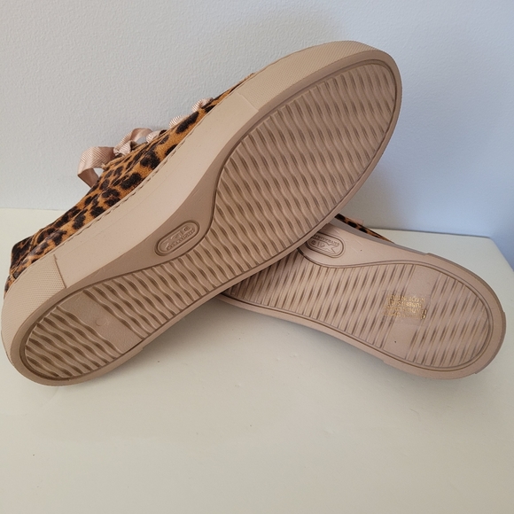 AGL Meghan Leopard Print Leather Platform Sneakers - Picture 12 of 13